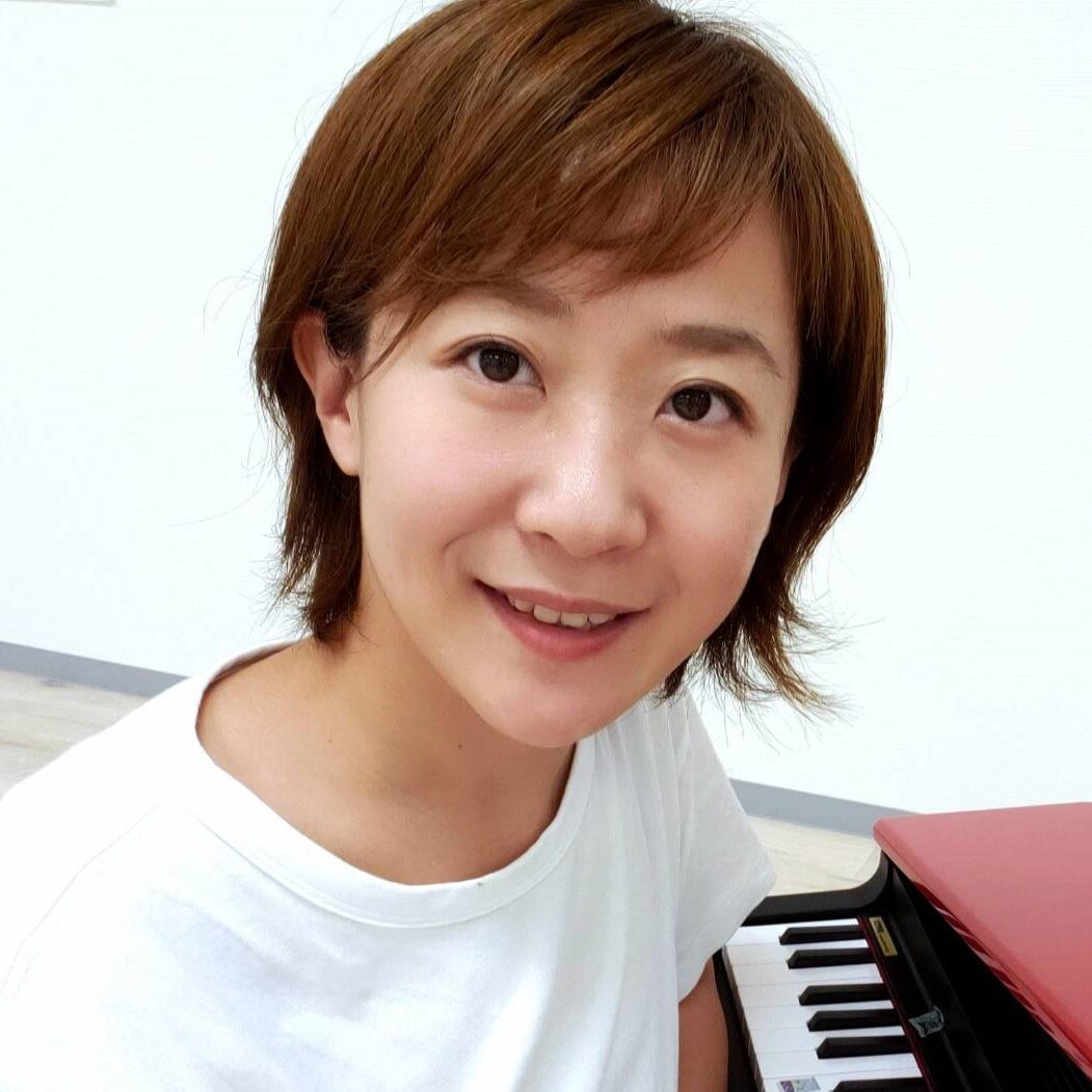 まちFitのインストラクターのEMIKO